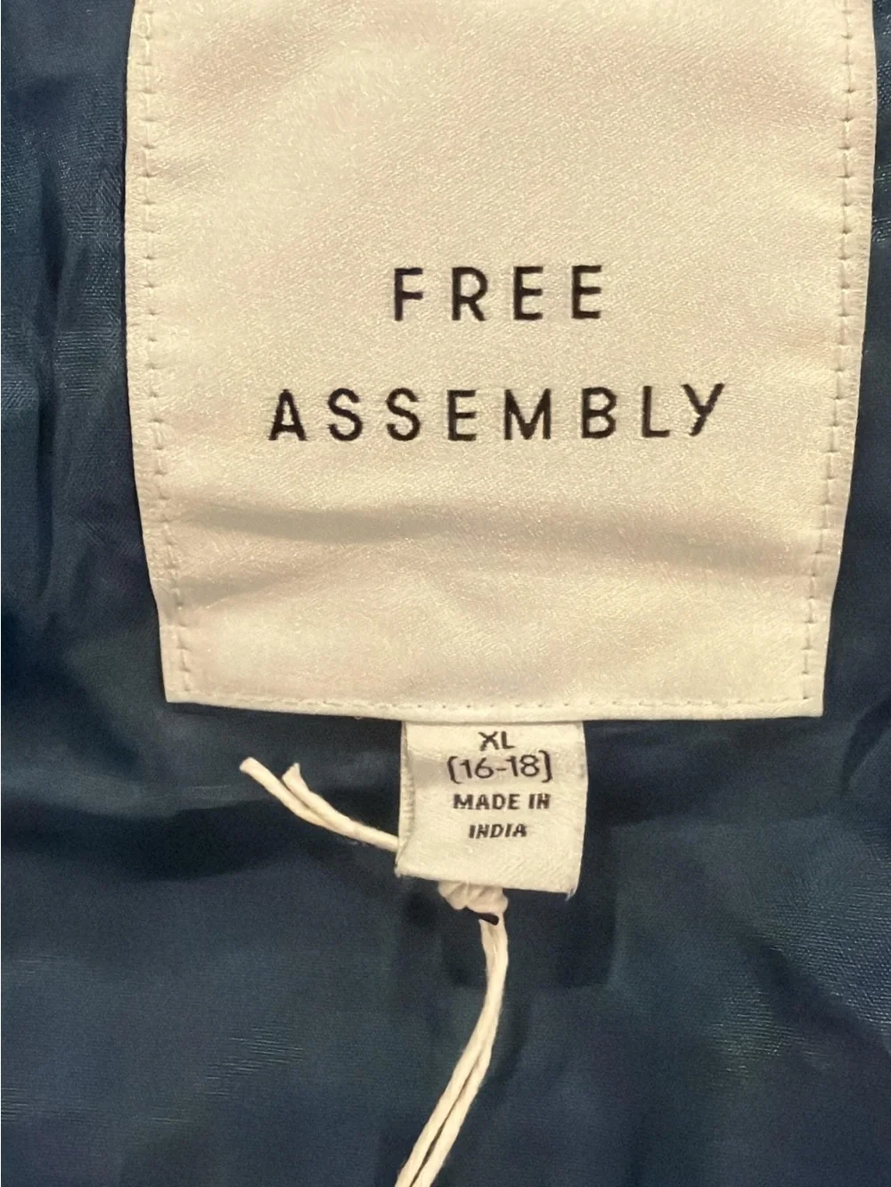 Free Assembly cozy gray